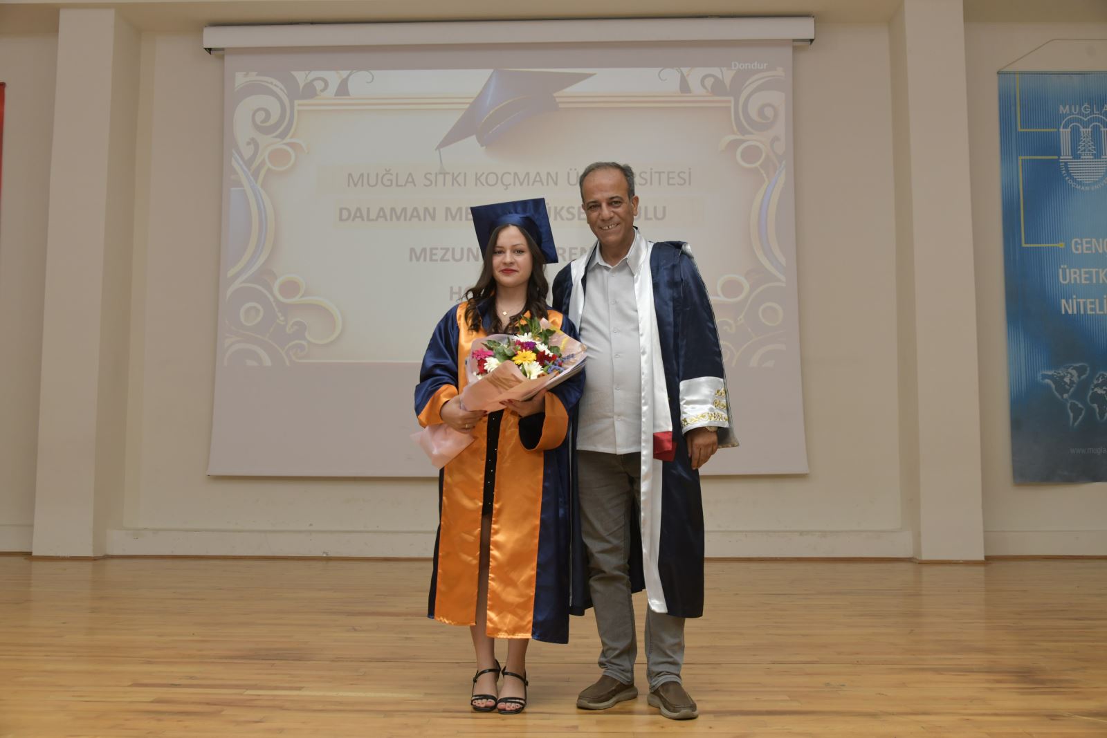 Muhasebe ve Vergi Uygulamaları program Birincisinin Protokol tarafından başarı belgesinin verilmesi